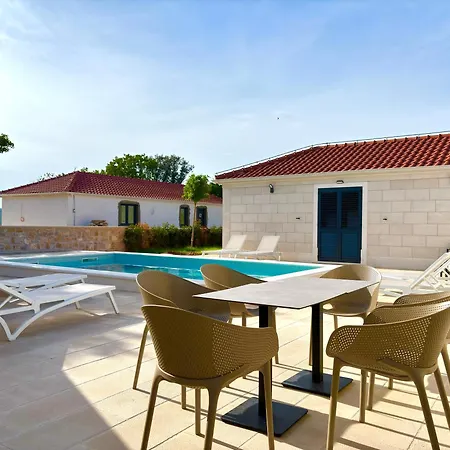 Villa Summer Breeze